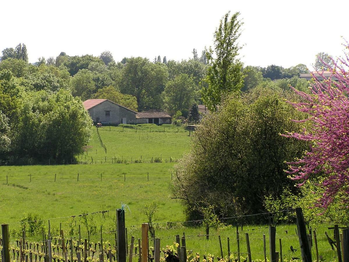 Bed and Breakfast La Grange d'Oustaud Vérac Exterior foto